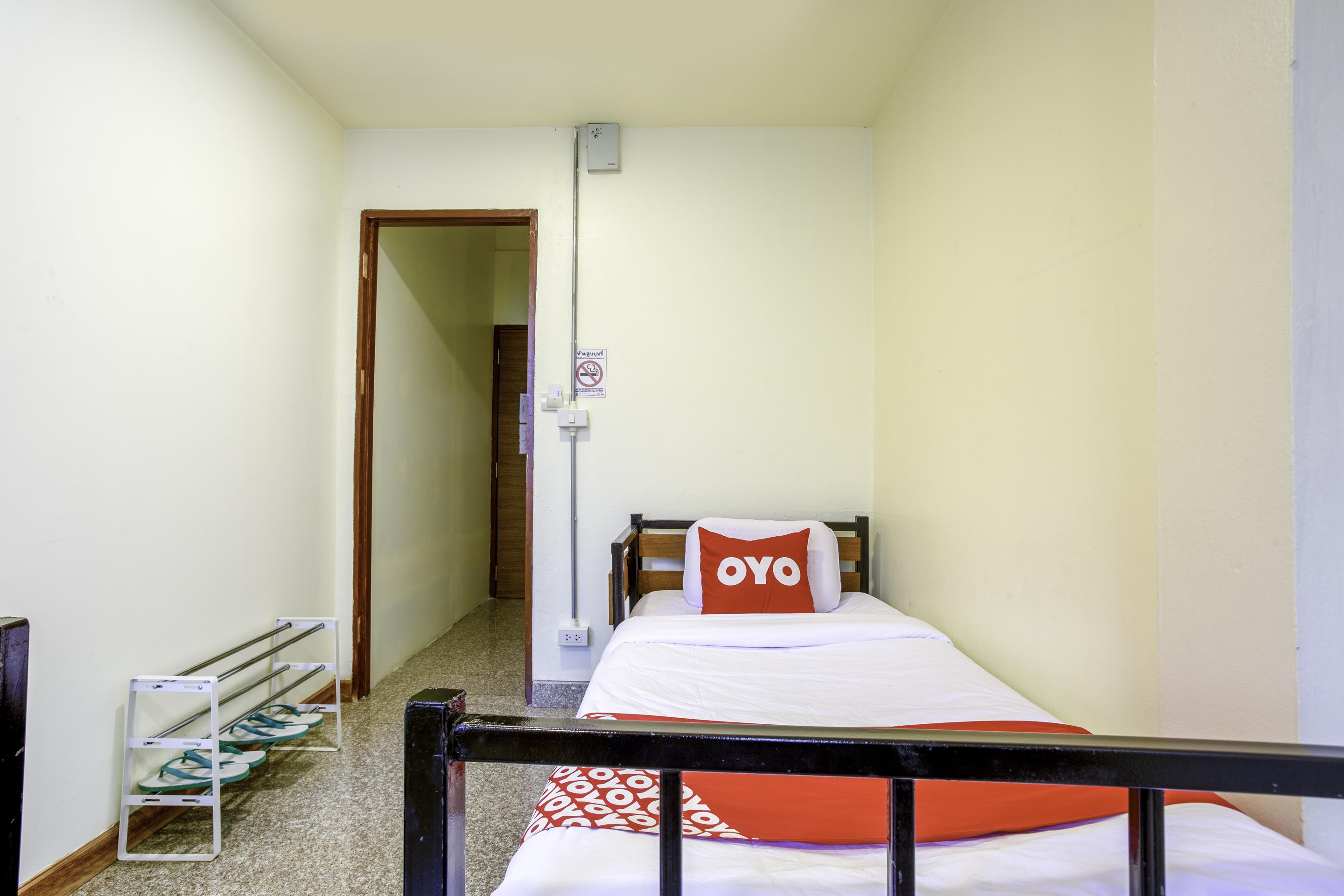 Oyo 928 Leaf Hostel Chiang Mai Eksteriør bilde