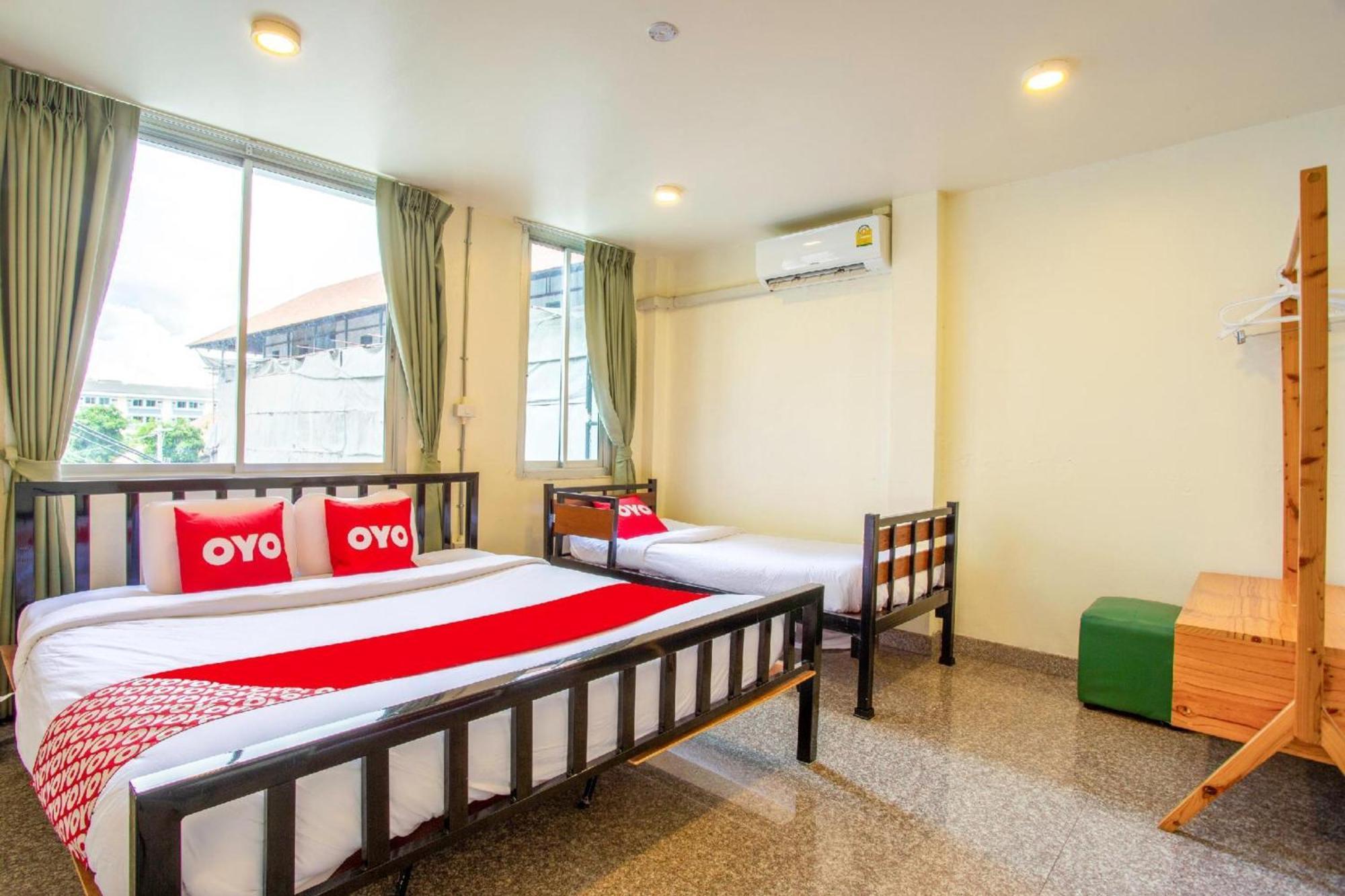 Oyo 928 Leaf Hostel Chiang Mai Eksteriør bilde