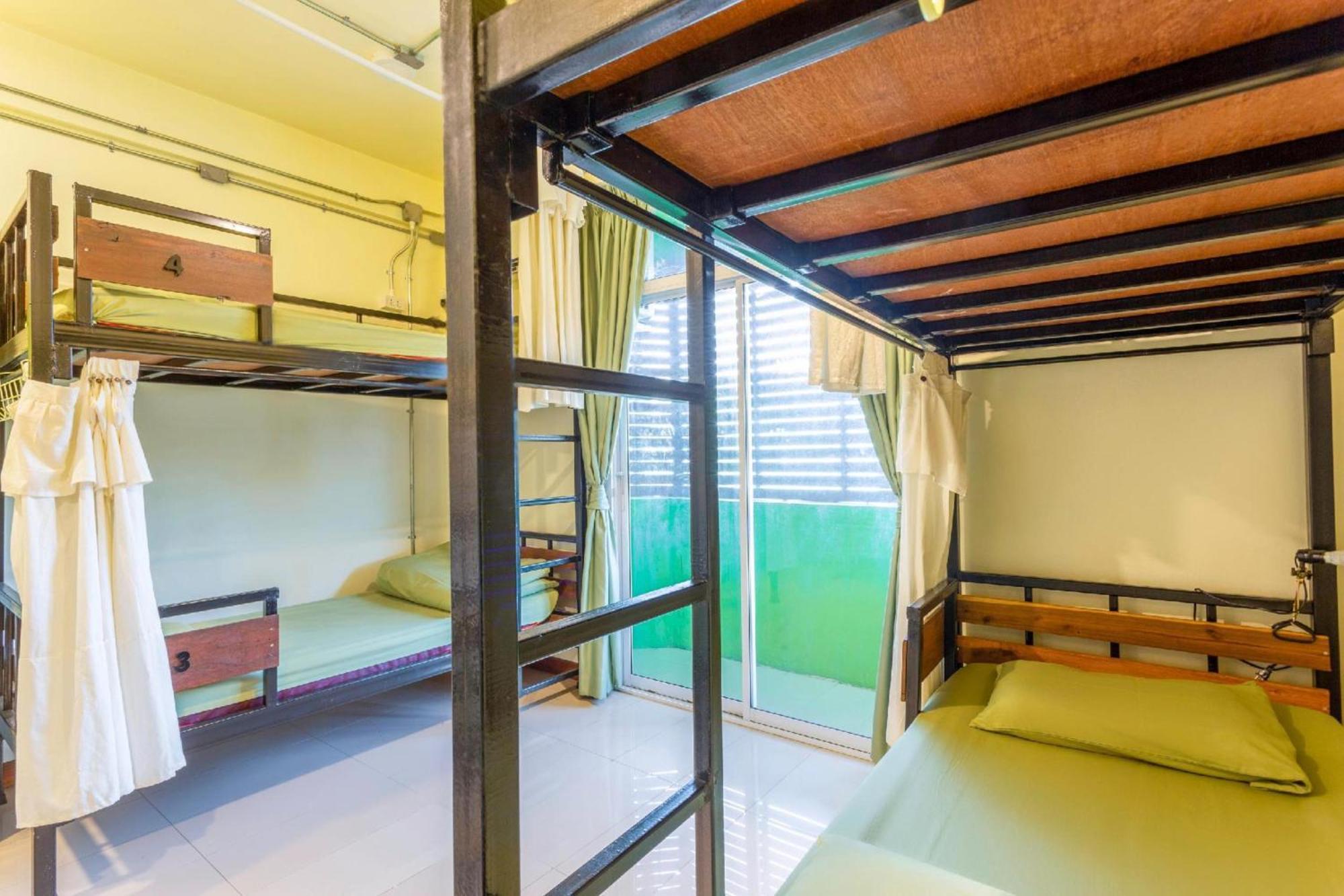 Oyo 928 Leaf Hostel Chiang Mai Eksteriør bilde